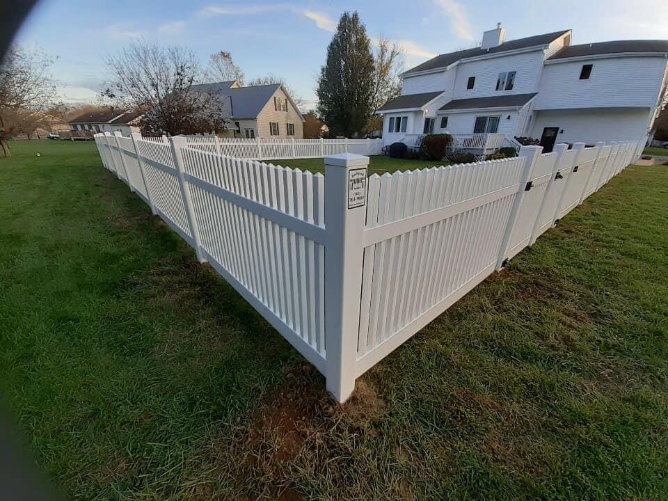 %E%%D%Straight%picket%fence